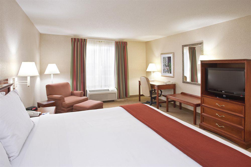 Holiday Inn Express Hotel & Suites Bowling Green By Ihg Oda fotoğraf