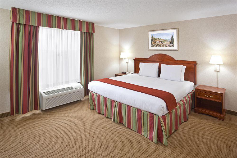 Holiday Inn Express Hotel & Suites Bowling Green By Ihg Dış mekan fotoğraf