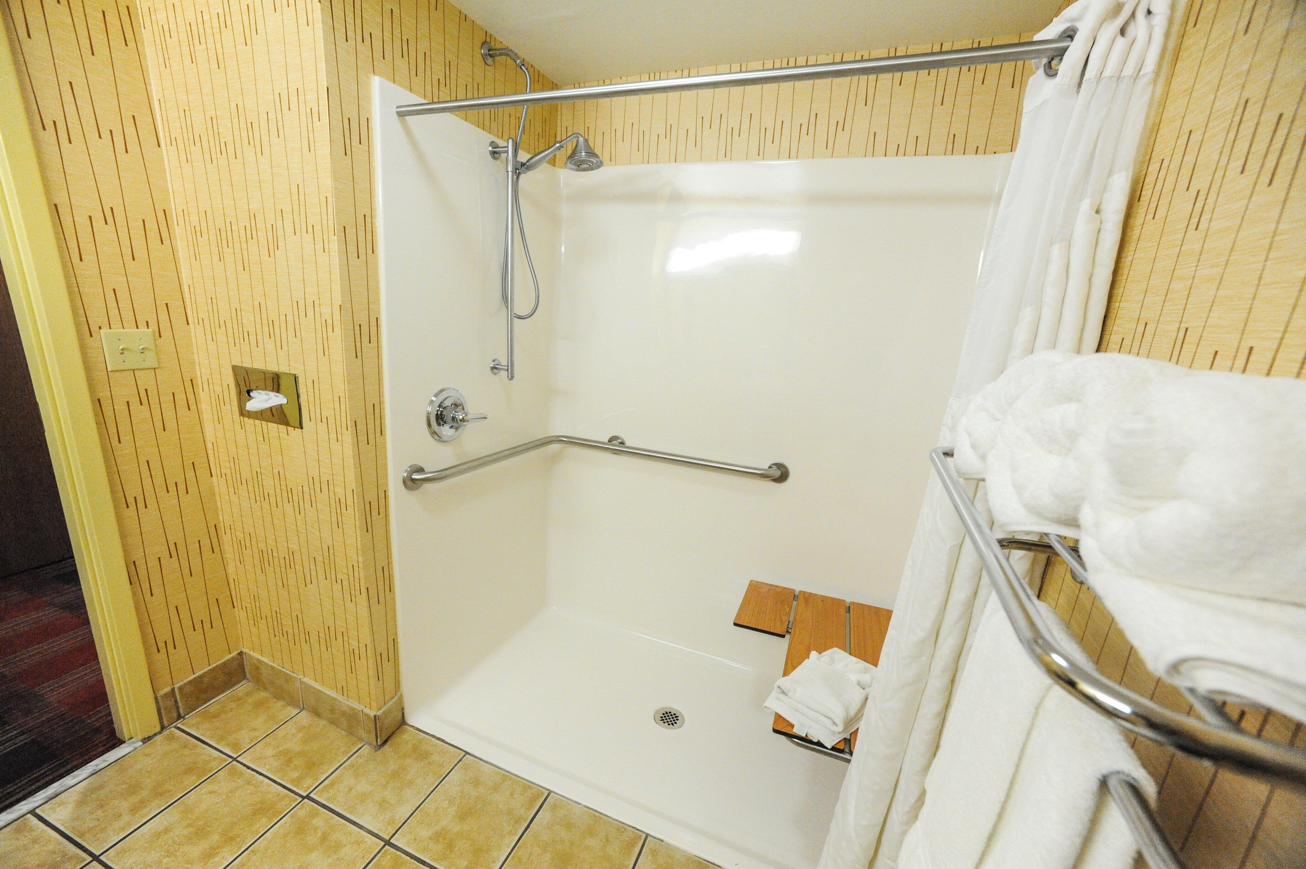 Holiday Inn Express Hotel & Suites Bowling Green By Ihg Dış mekan fotoğraf