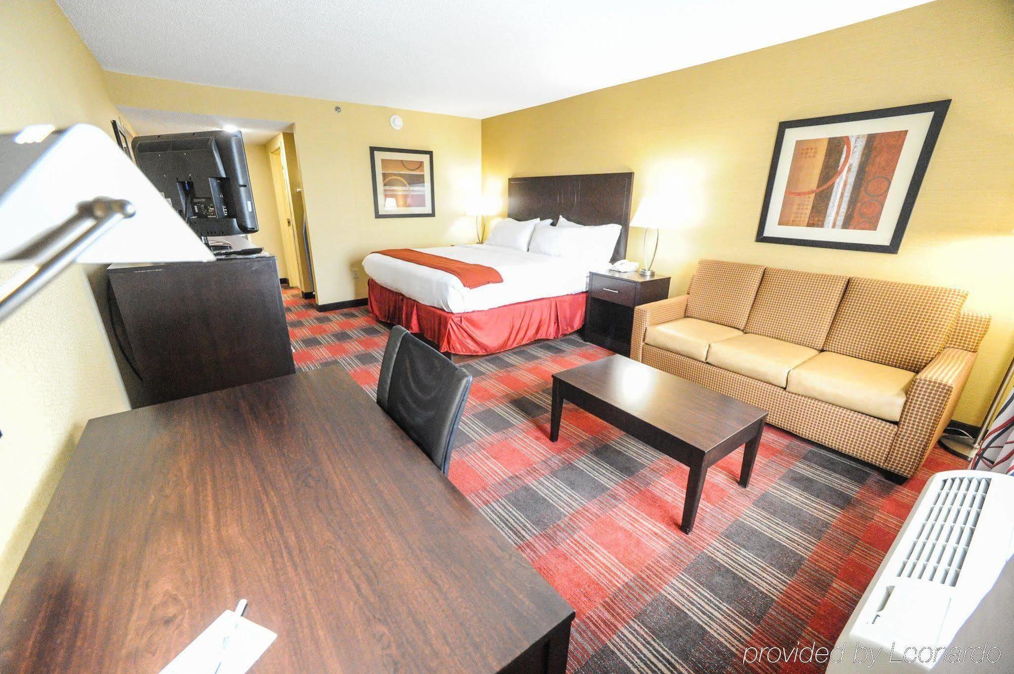 Holiday Inn Express Hotel & Suites Bowling Green By Ihg Dış mekan fotoğraf