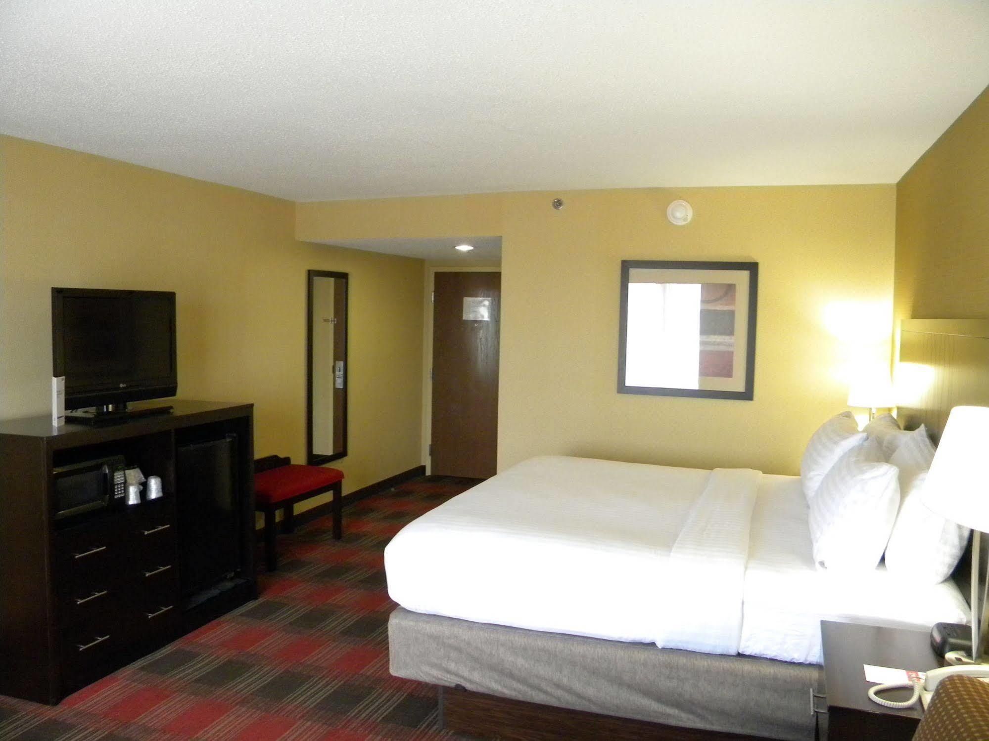 Holiday Inn Express Hotel & Suites Bowling Green By Ihg Dış mekan fotoğraf
